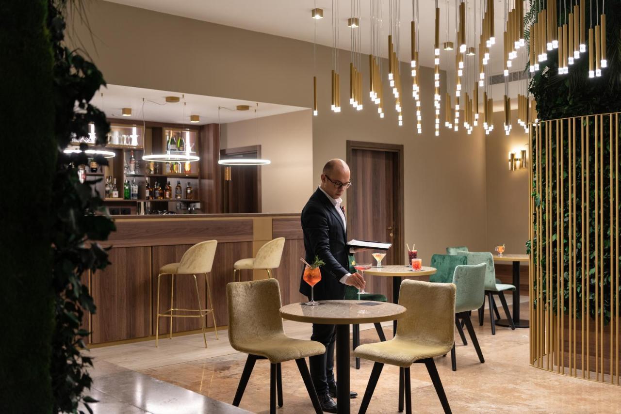 Hotel Tocq Milan Bagian luar foto