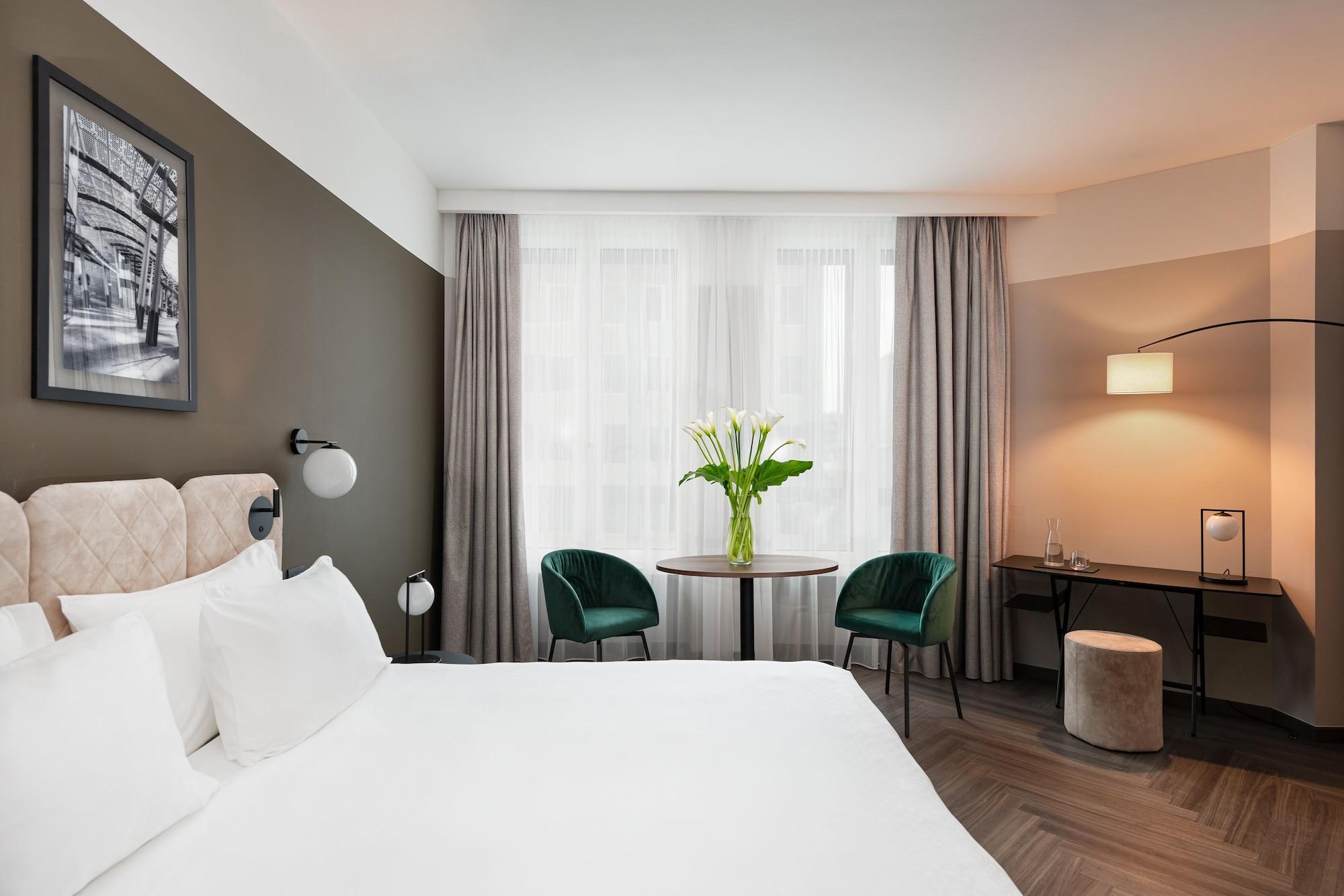 Hotel Tocq Milan Bagian luar foto