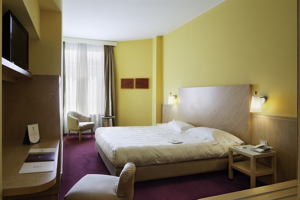 Hotel Tocq Milan Bagian luar foto