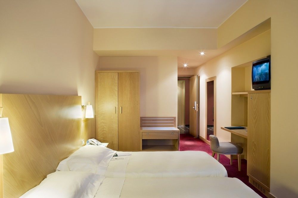 Hotel Tocq Milan Ruang foto
